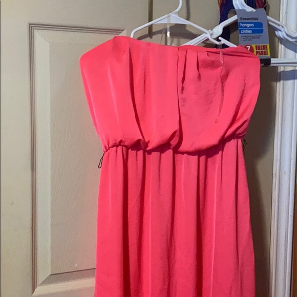 Dress - Picture 1 of 3